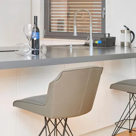 Solstar By Litto Apartment Split